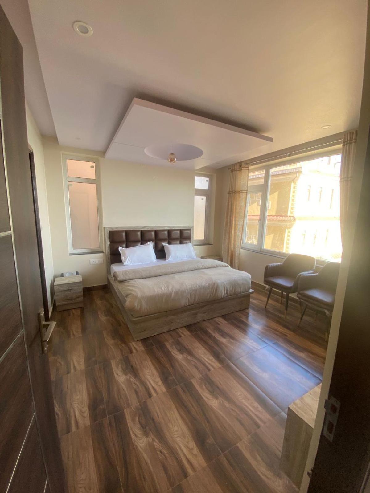 Harmony Heights Hotel Shimla Exterior foto