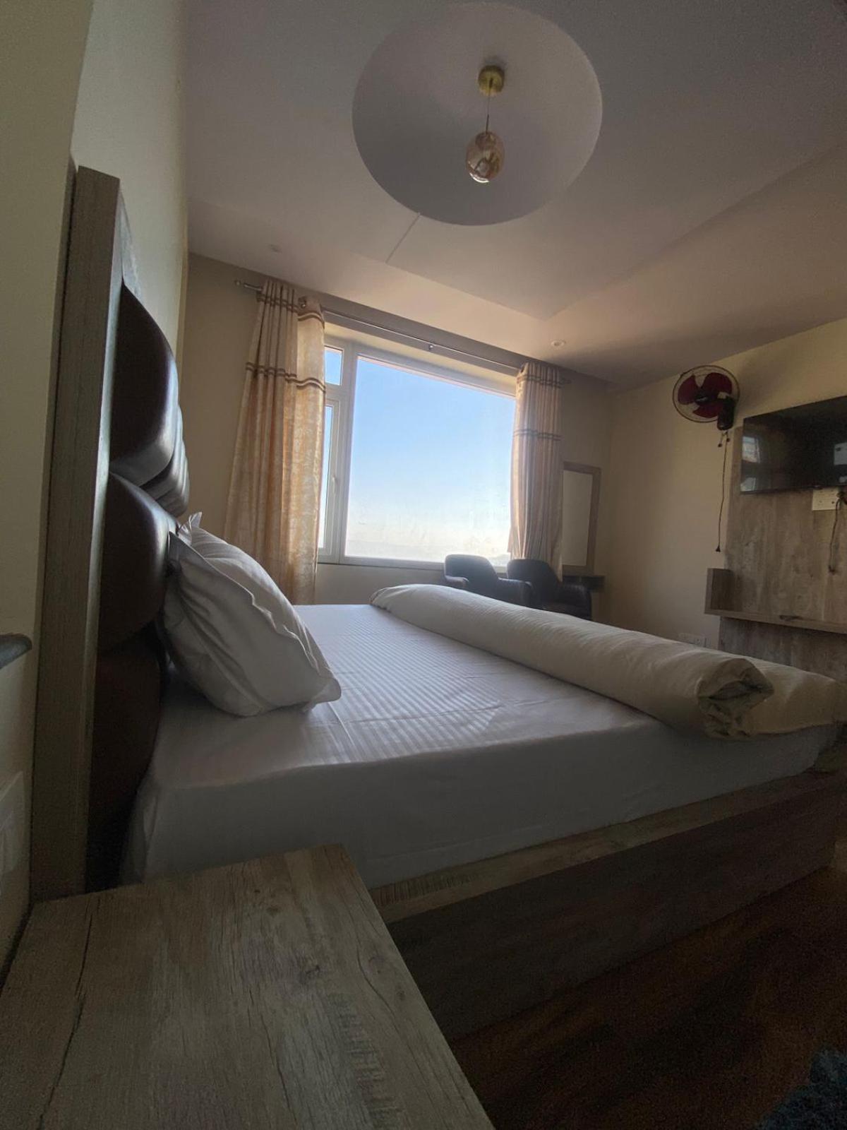 Harmony Heights Hotel Shimla Exterior foto