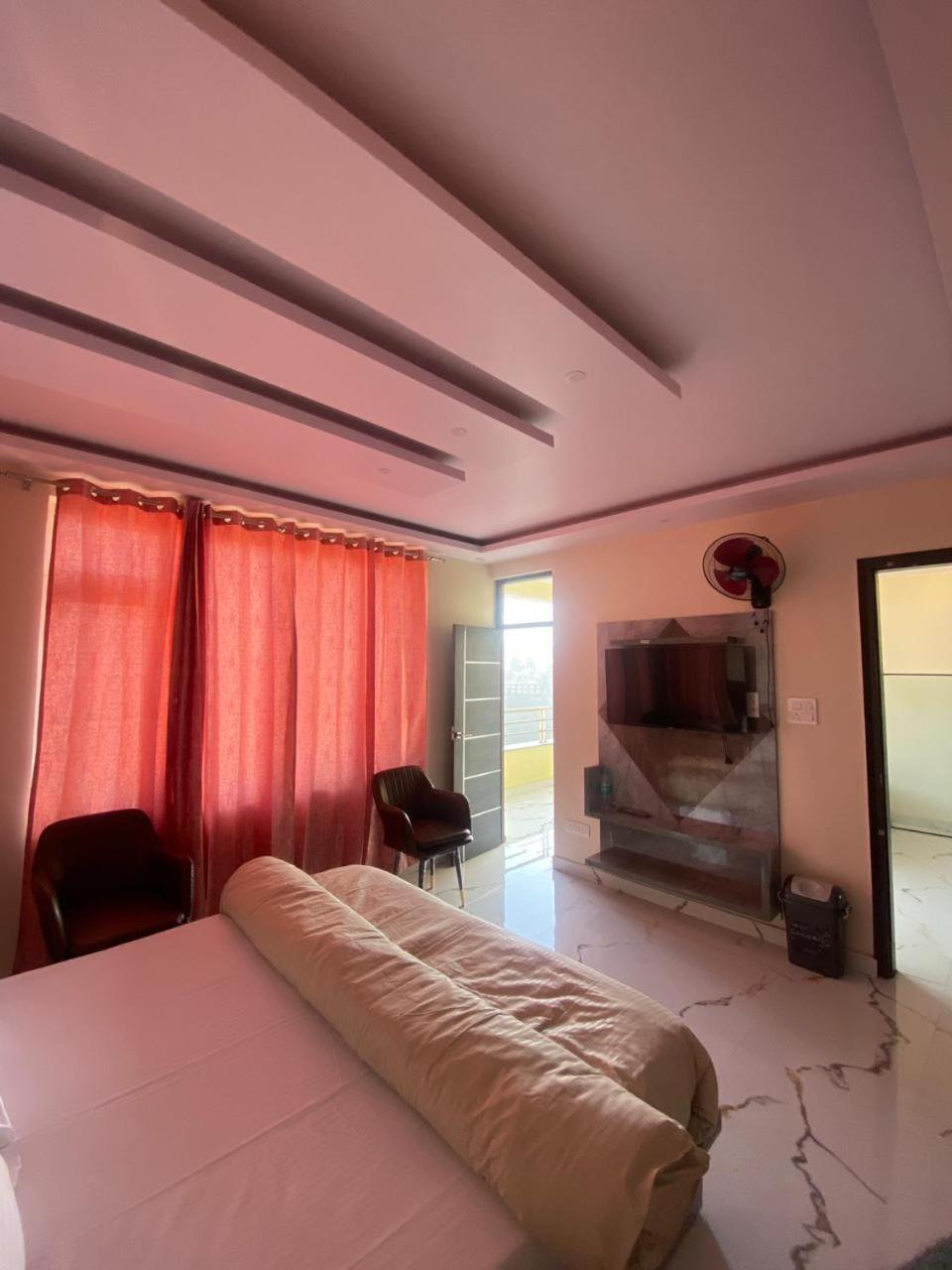 Harmony Heights Hotel Shimla Exterior foto
